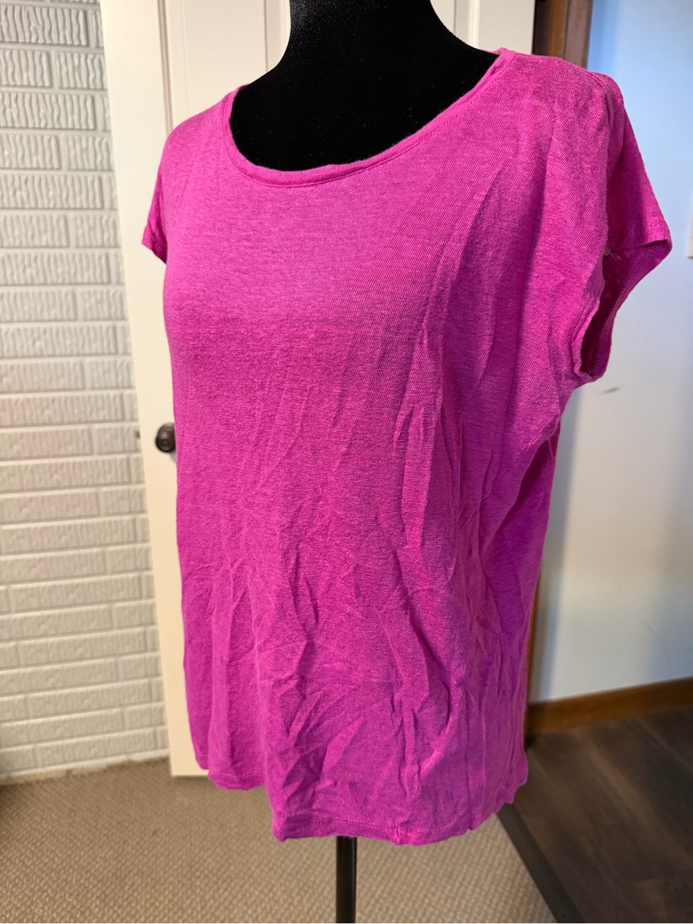 Tahari 100% Linen Pink Top Medium | Button Back Detail Lightweight Blouse